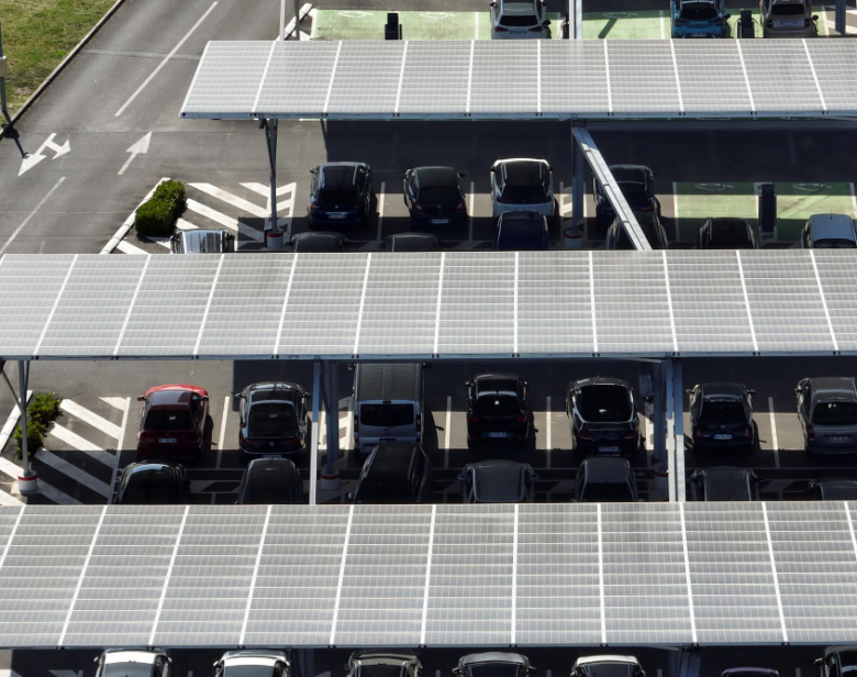 Ombrières solaires : prix, rentabilité, conditions 