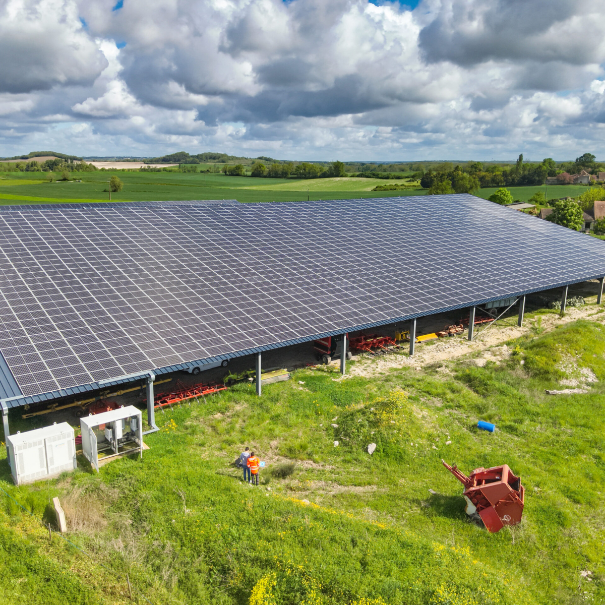Photovoltaic storage building