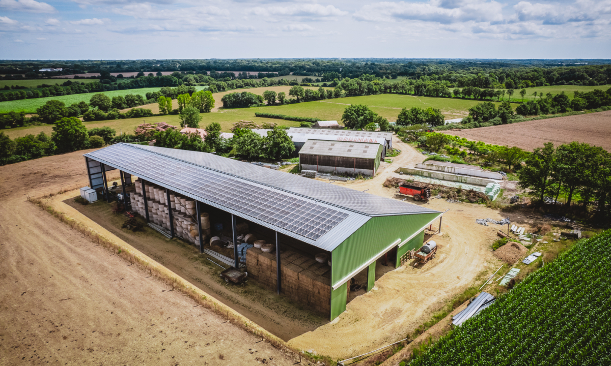 Bâtiment solaire photovoltaïque neuf