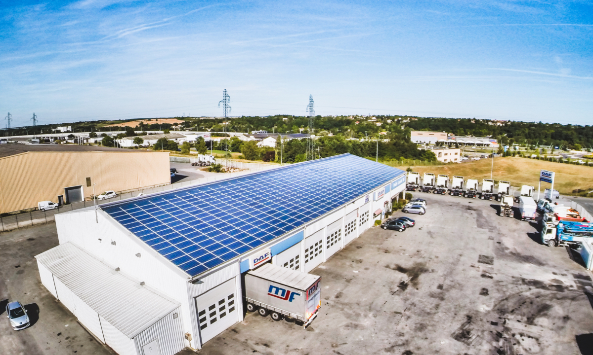 Rénovation de toiture avec exploitation photovoltaïque