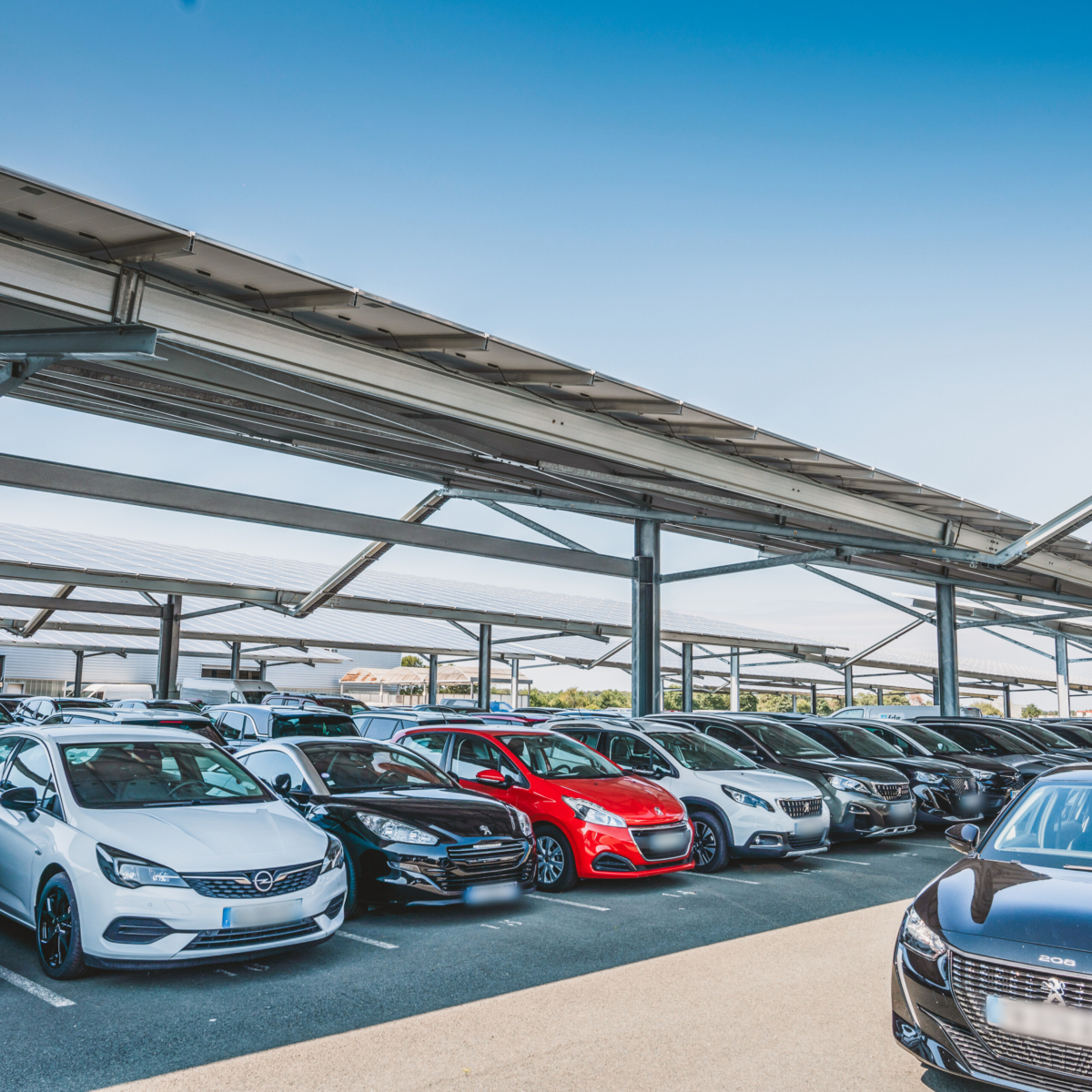 Ombrière solaire photovoltaïque de parking